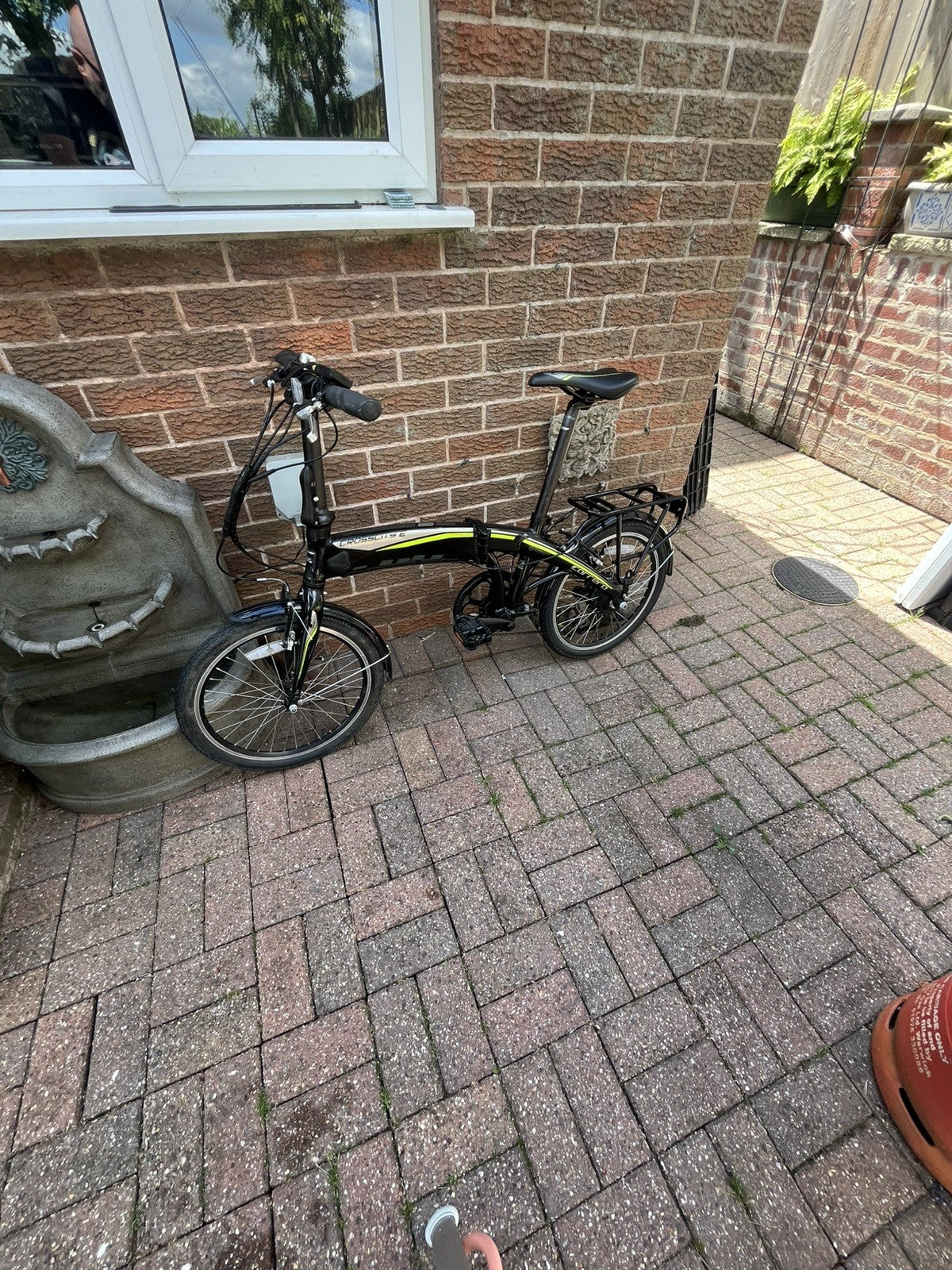 Carerra CrossCity-E Folding Bike