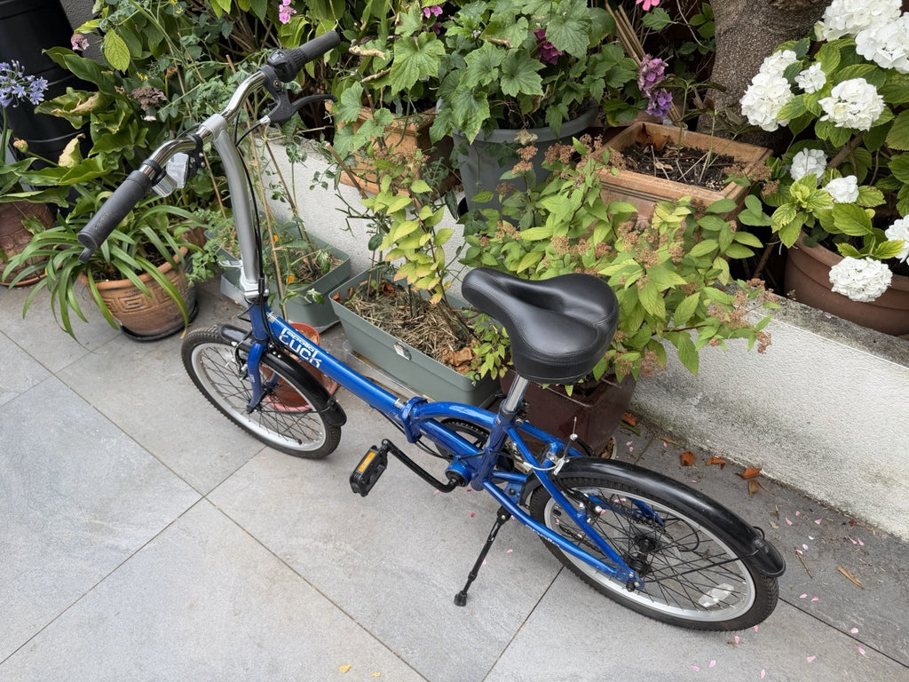 Apollo Tuck Folding Bike 20" Wheels, 6 speed, Blue