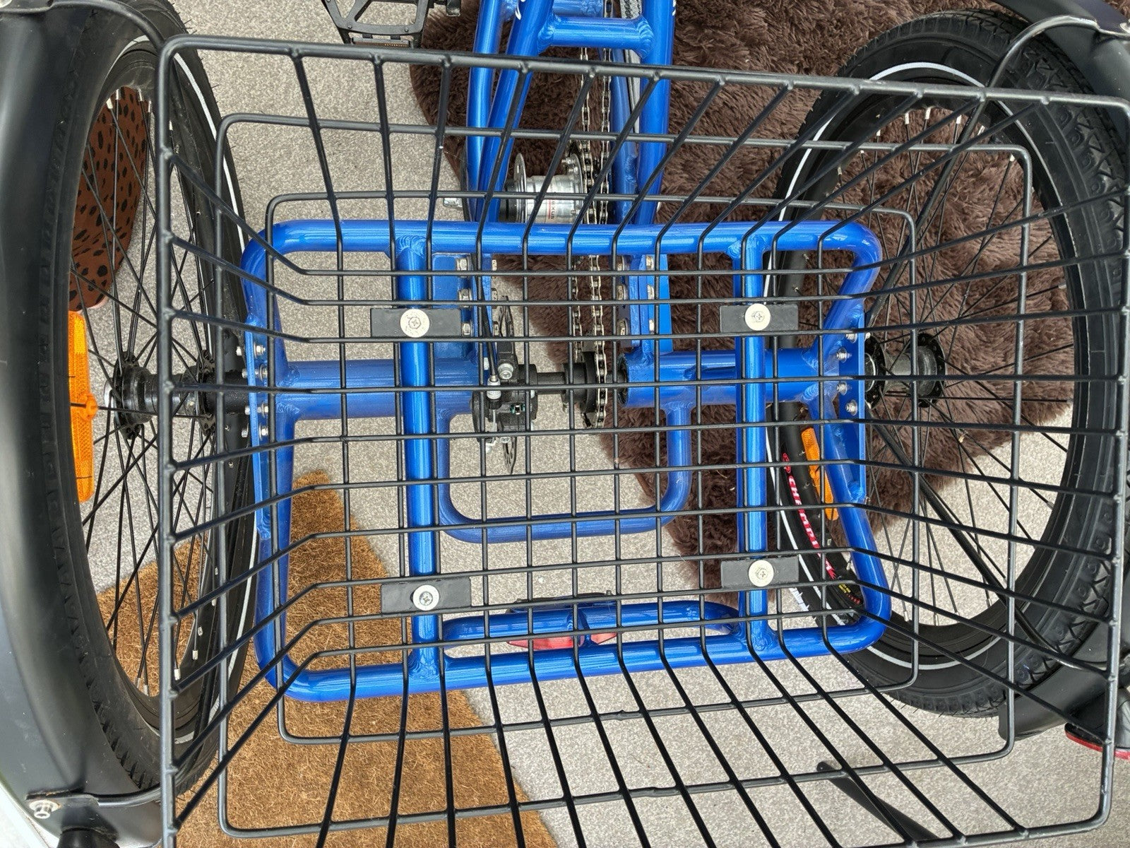 Yorvik Elite 3 Wheel Trike Folding Bike With Basket