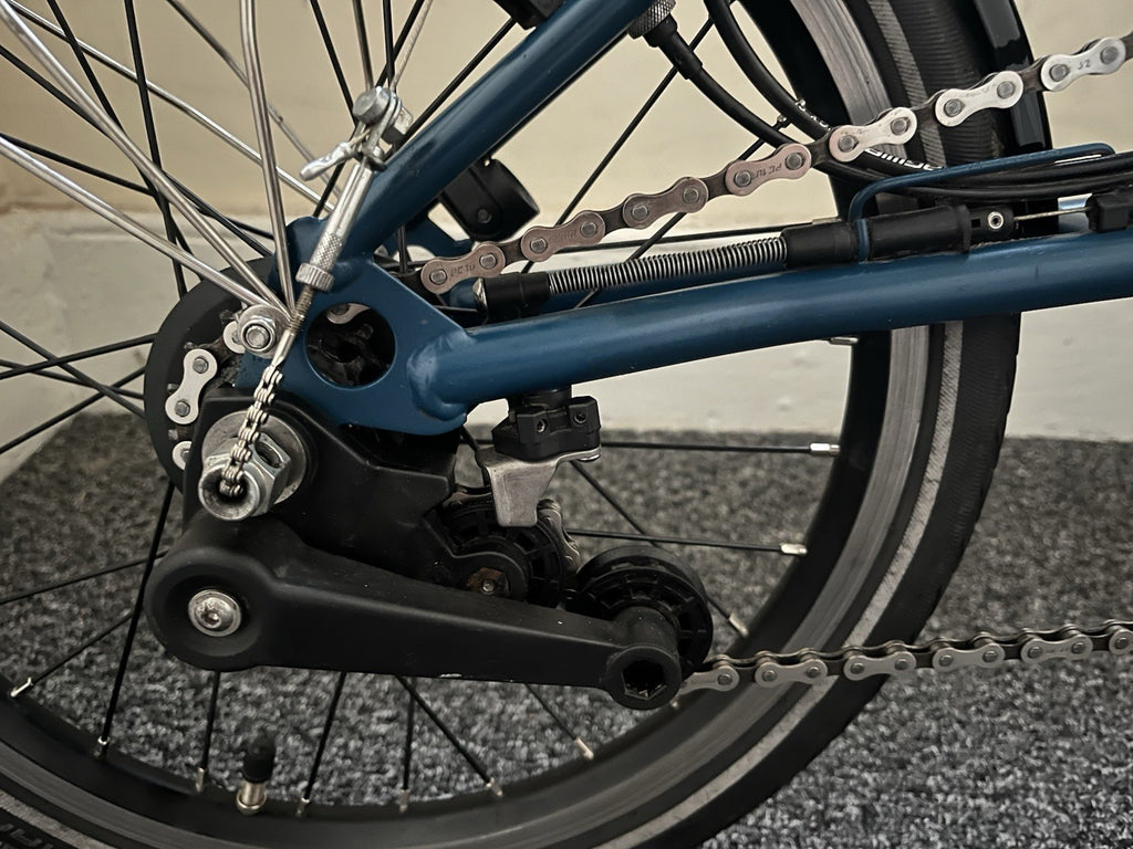 Brompton C Line Folding Bike 6-Speed, Blue, Very Good Condution