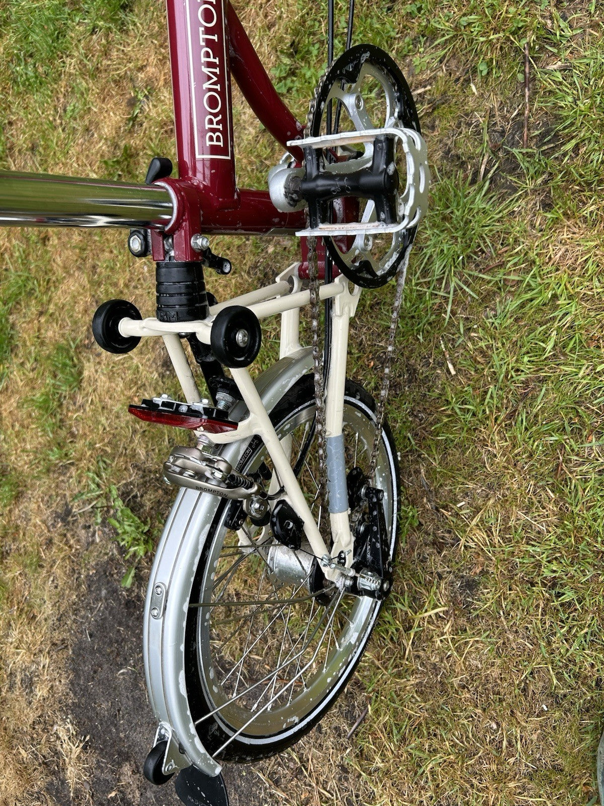 Brompton x Cambridge Satchel Folding Bike 3-Speed Red - Special Edition