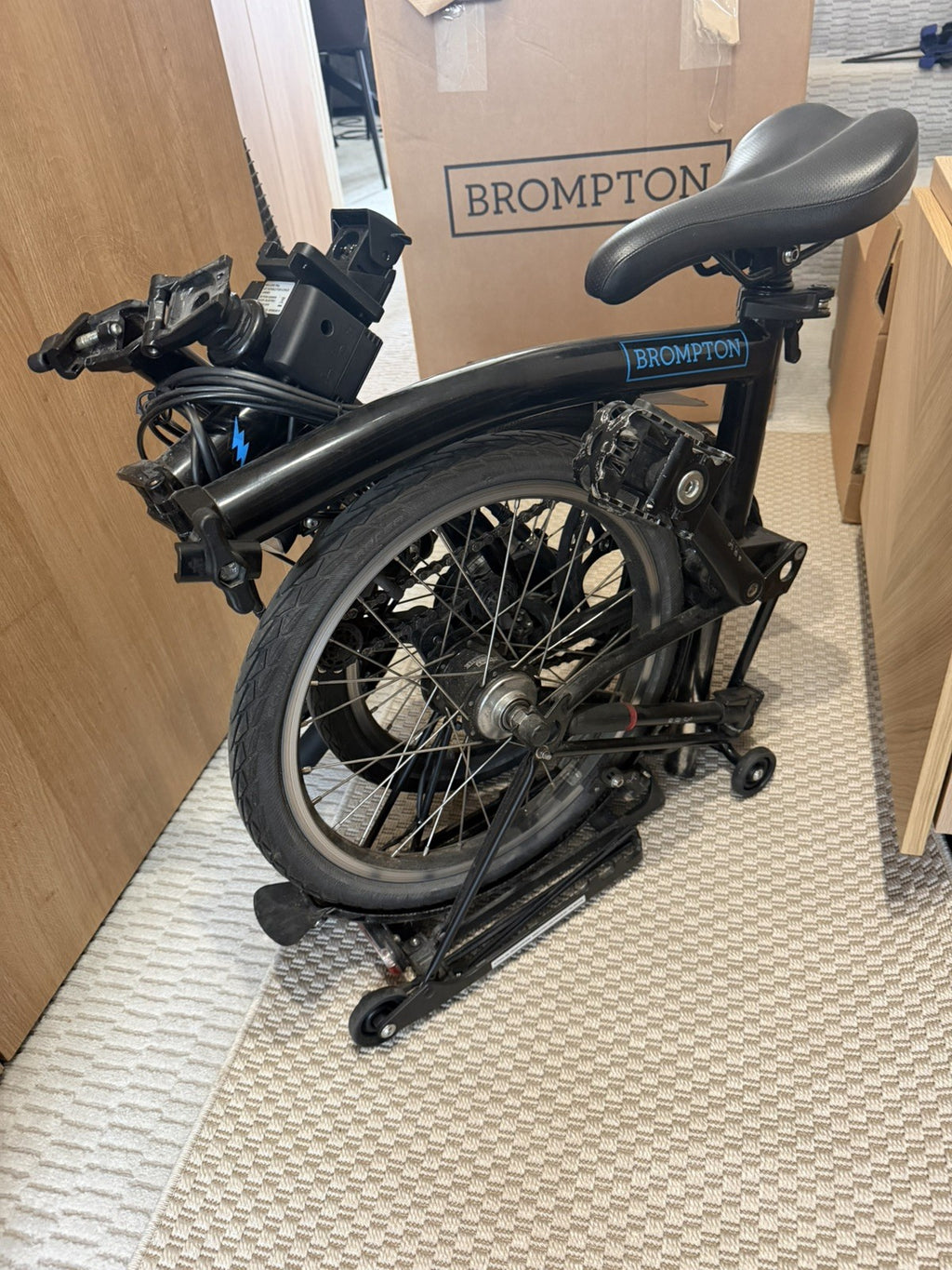 Brompton M6L Folding Bike (E) Black