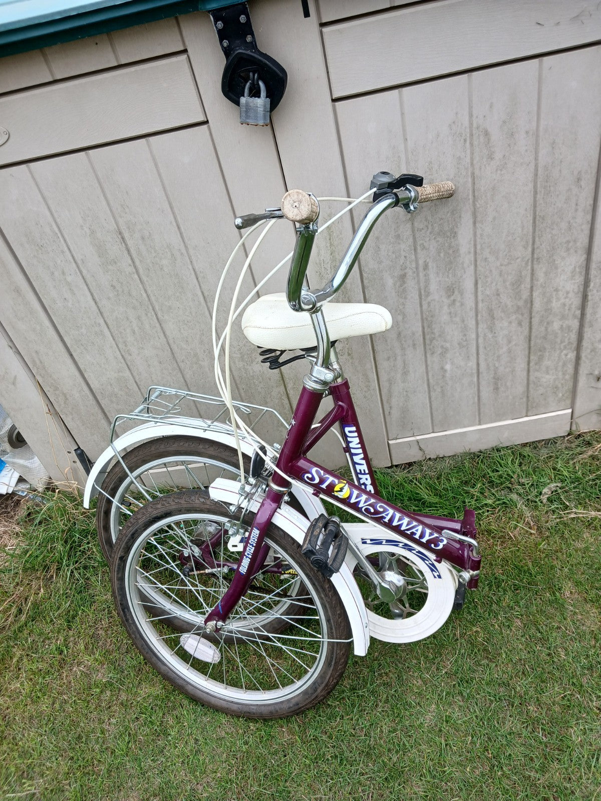Universal Stowaway Folding Bike 3-Speed, 20" Wheels