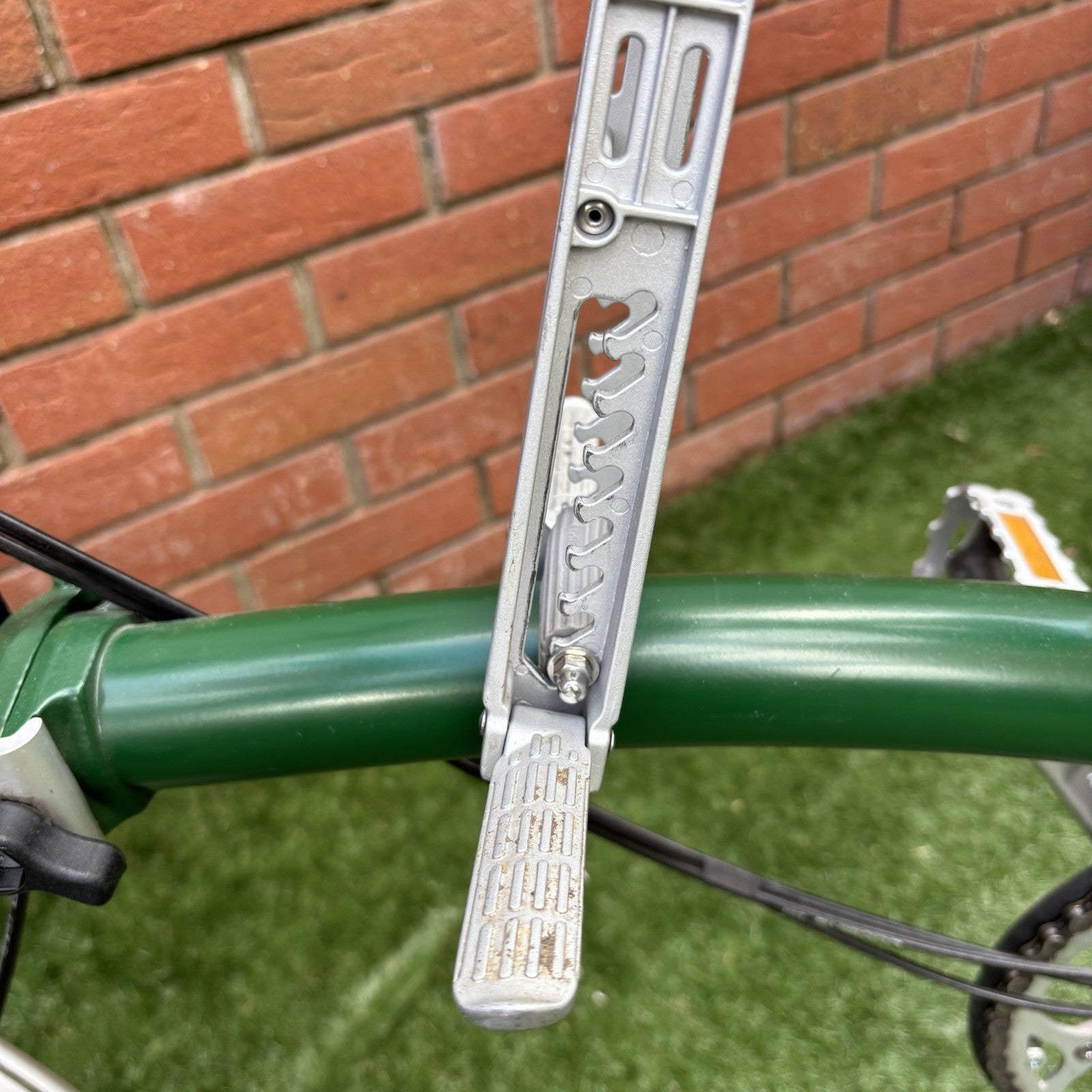 UrRider Child Bike Seat Fits Brompton, Dahon Folding Bicycle Kids  30kg