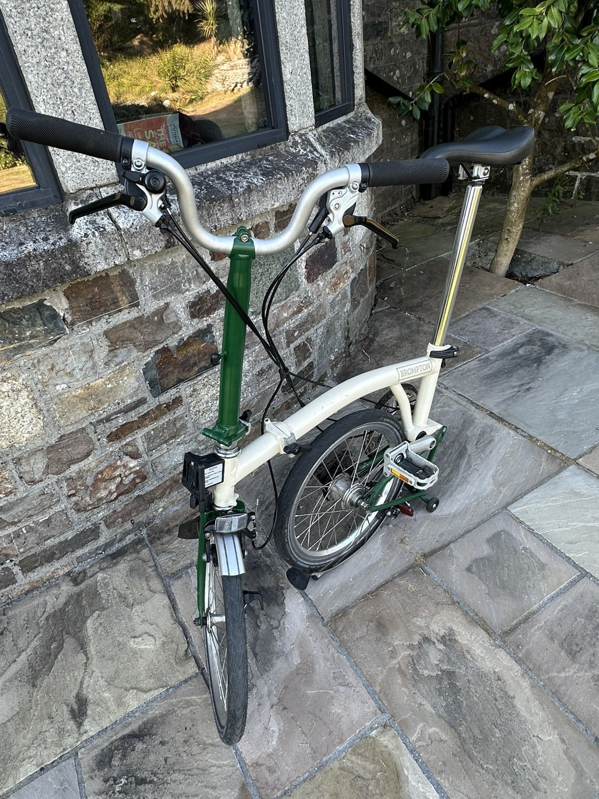 Brompton M6L 6-Speed Custom Racing Green / Ivory – From New, Recently Serviced