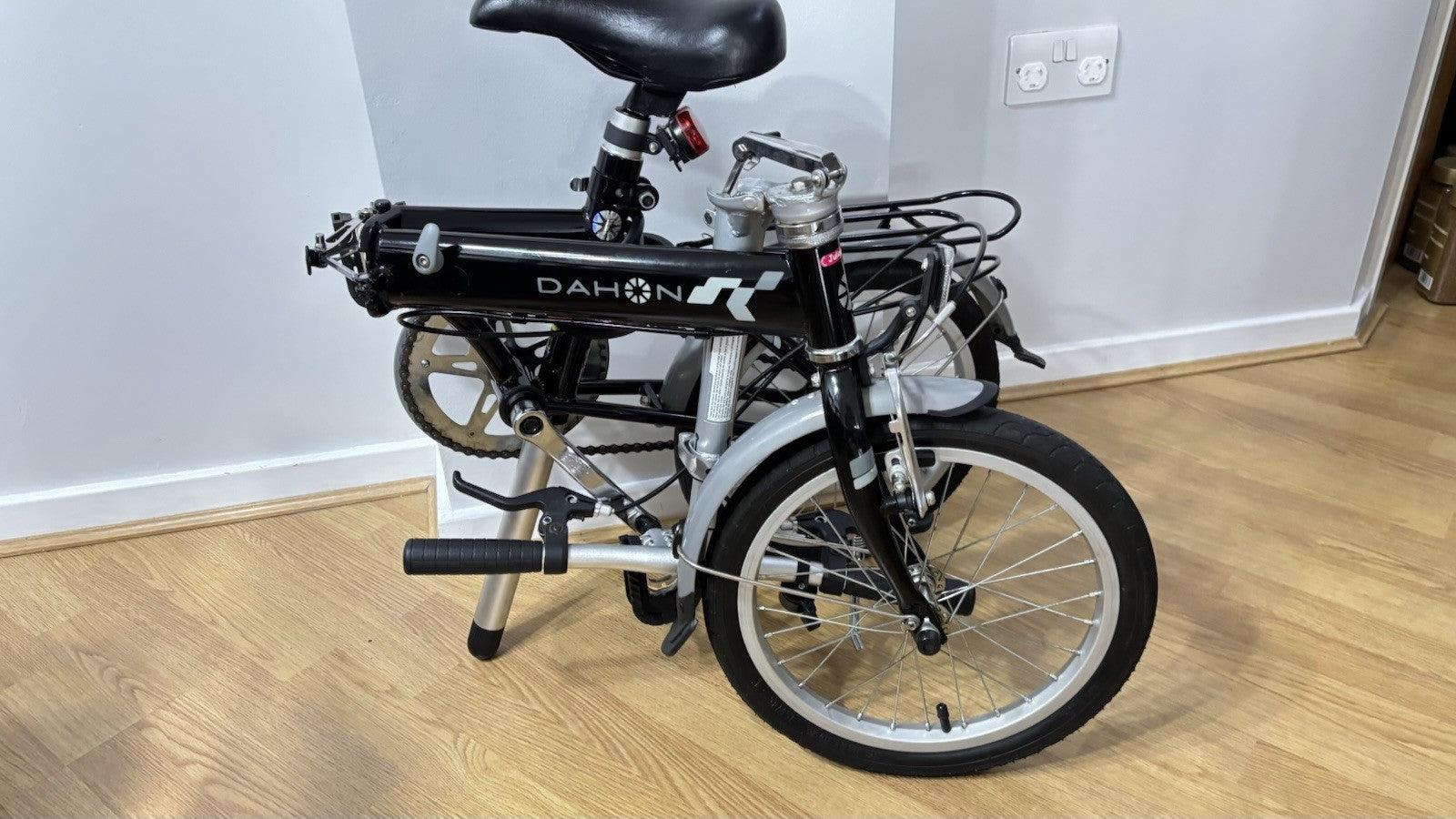 Dahon Pop 16 “Folding Bike Black/Silver/Grey, Rear Rack, Mudguards, Kickstand