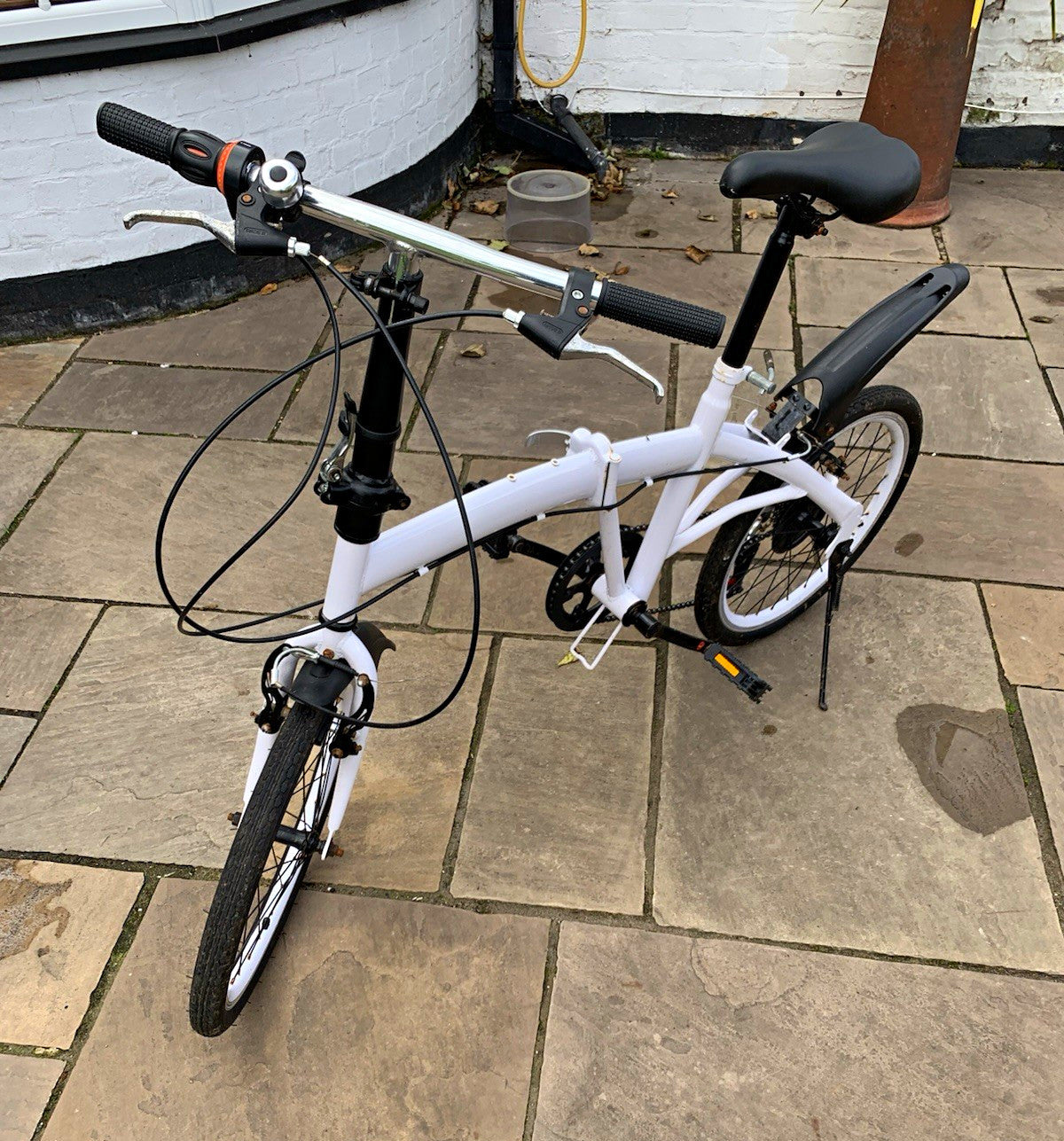 20” Folding Bike – 6 Speed – White – Good Condition