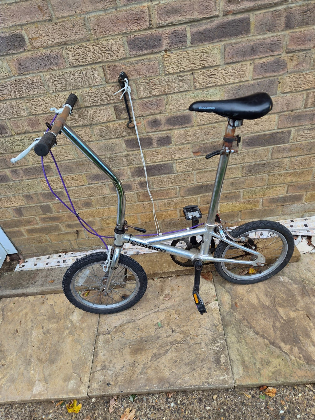 Daewoo shuttle folding bike