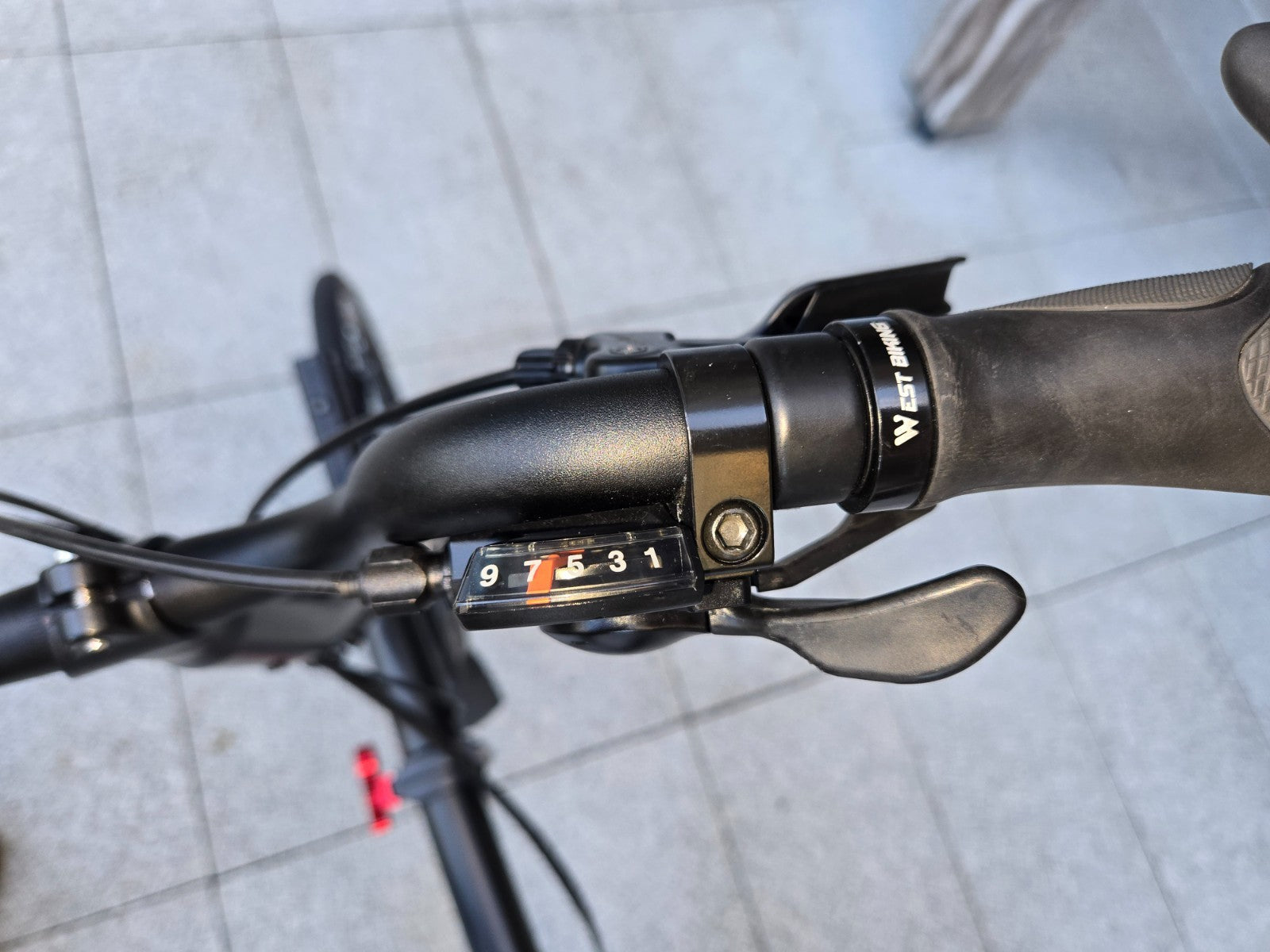 20" 9-Speed Shimano Tri-Fold Brompton-Style Folding Bike | Rare find!