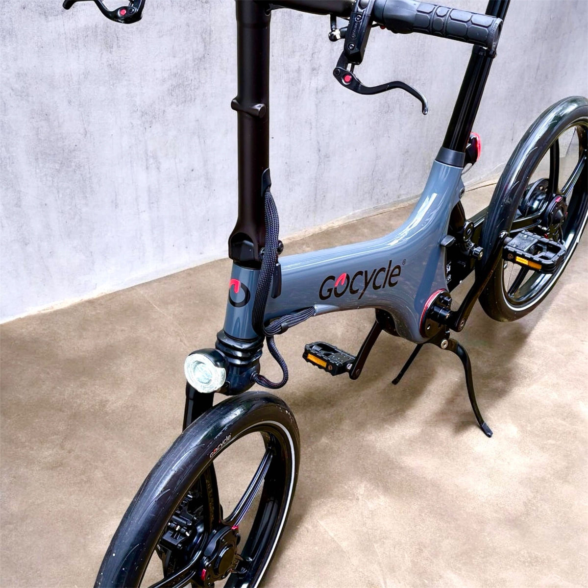 GoCycle GS cycle - new with lighting kit plus charger