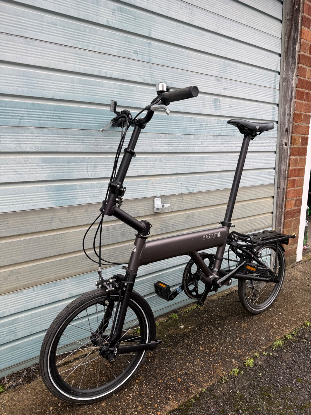 Mezzo D9 folding bike graphite grey very good original condition
