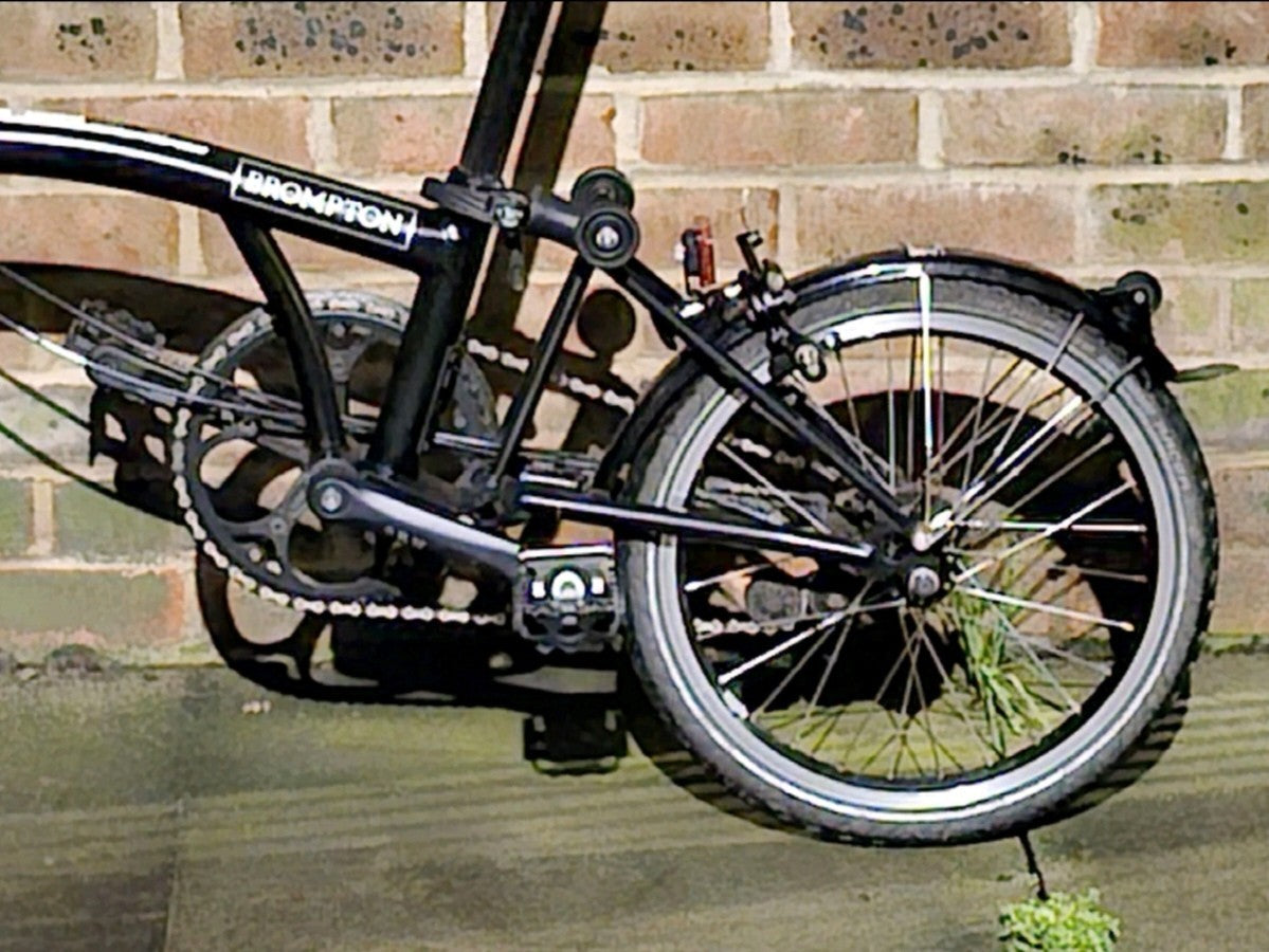 Brompton C Line Black Edition 2024 Folding Bike 2 Speed – Good Condition