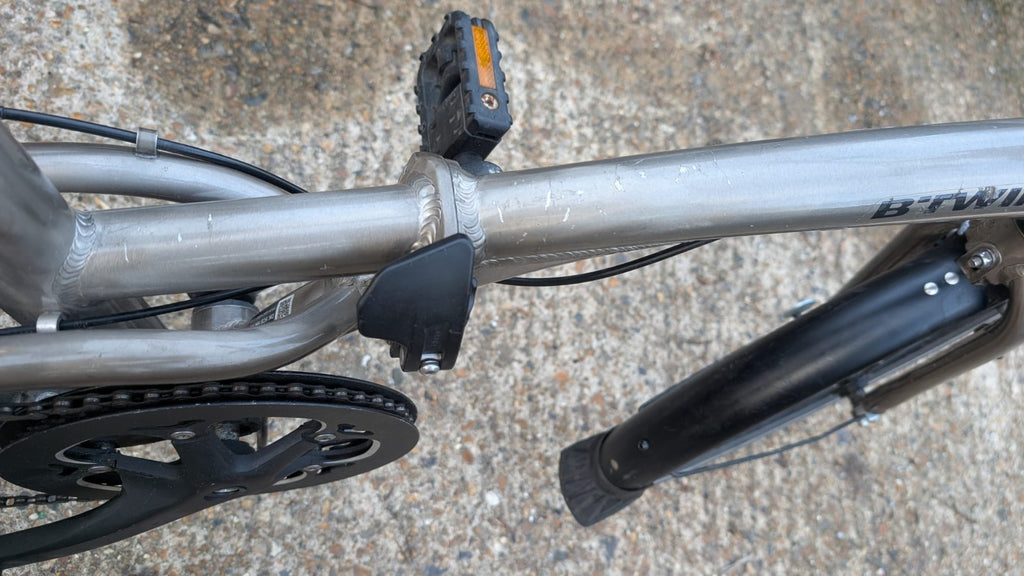 Btwin Tilt 900 Folding Bike 9 Speed Lightweight.