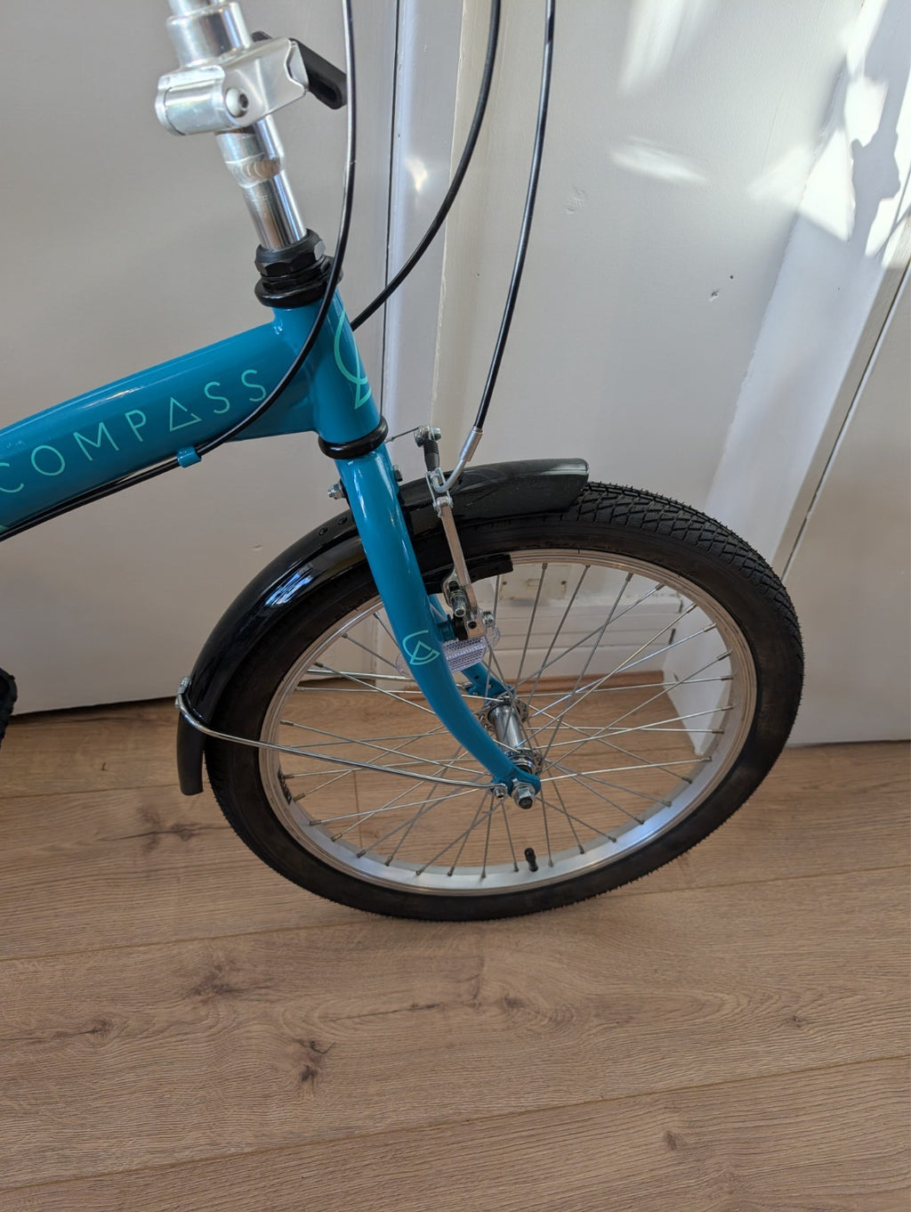 Compass Northern Folding Bike 20" with lock and pump