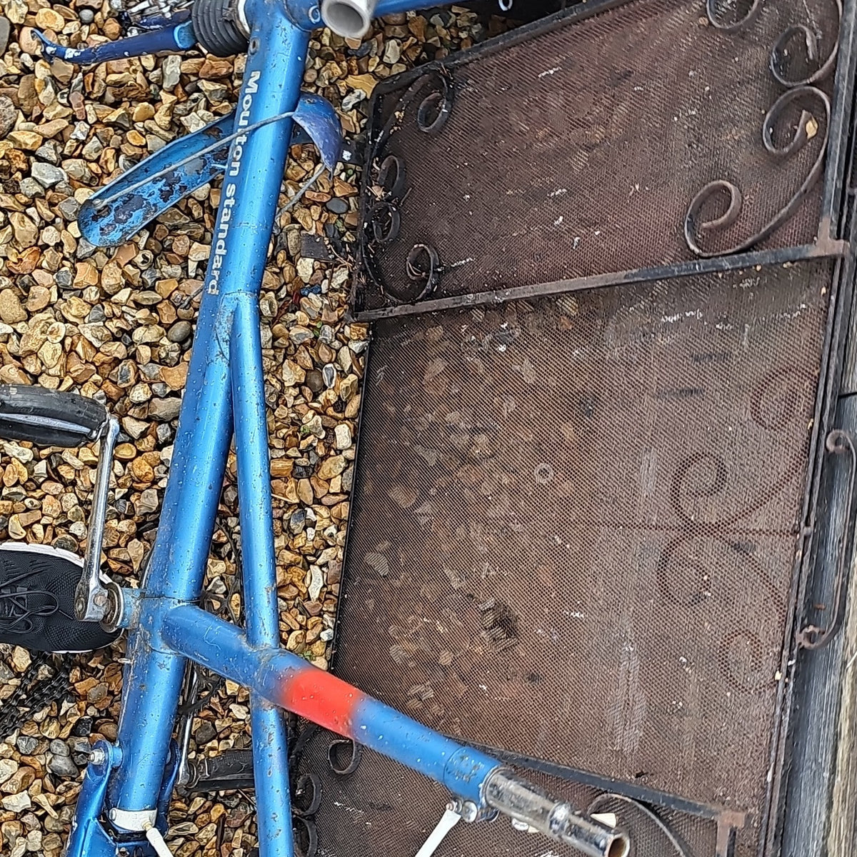 Moulton Standard Folding Bike 20in Blue/Red Rear Rack Mudguards Flat Bar