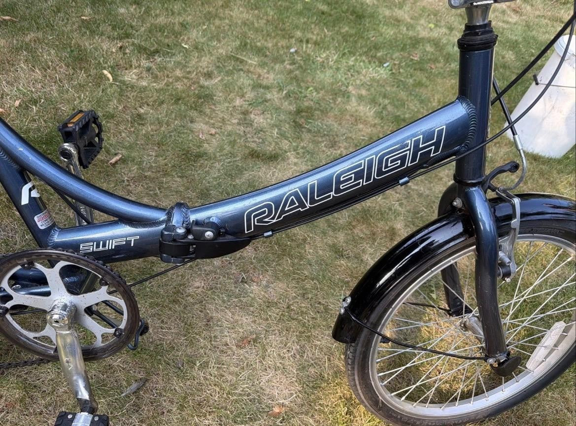 Raleigh Swift Folding Frame Bike
