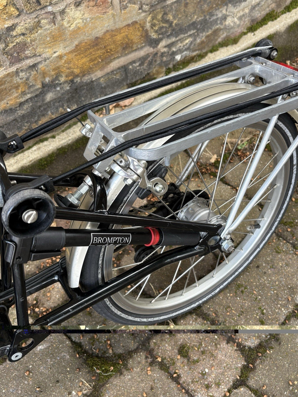 Brompton M6R Folding Bike 6-Speed - Black, w/ Mudguards and Rack - GC