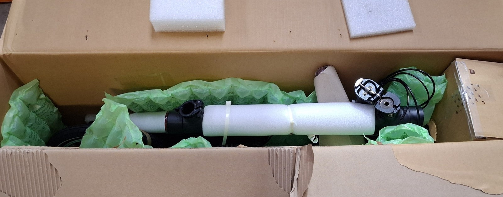 Xiaomi YZZ4016GL Mi Smart Lightweight Foldable Bicycle E--Bike 250W - Black A