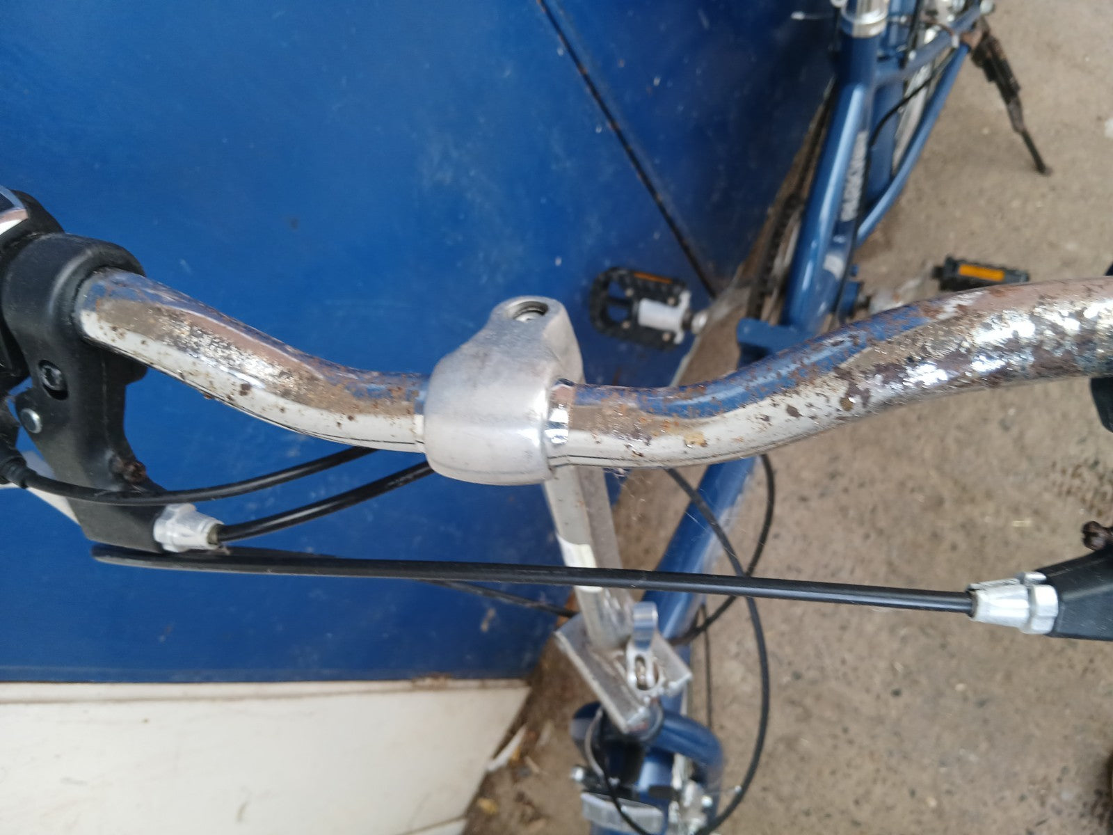 Raleigh Folding Bike  Blue with Rear Carrier & Kickstand