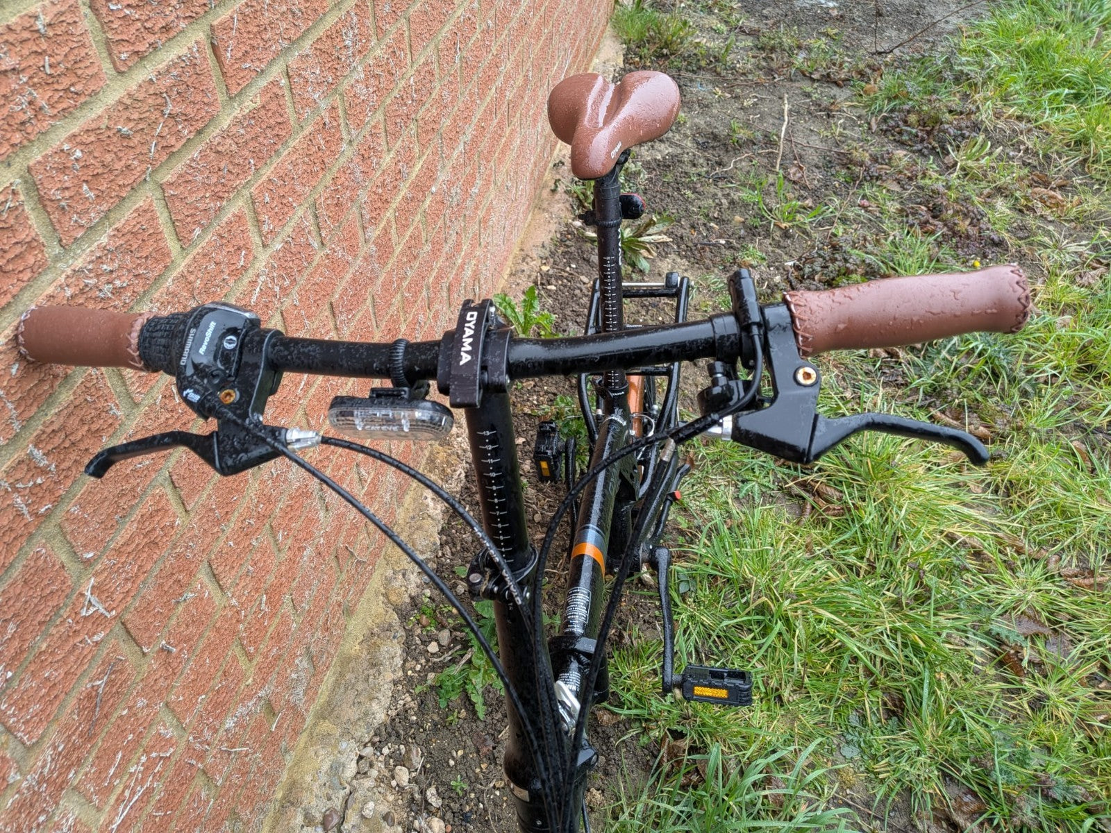 Folding bike, Oyama, only used once, black with brown leather, panier rack