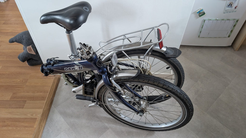 Dahon Speed D7 Folding Bike 20in Blue Aluminium, Rack, Mudguards, V-Brakes