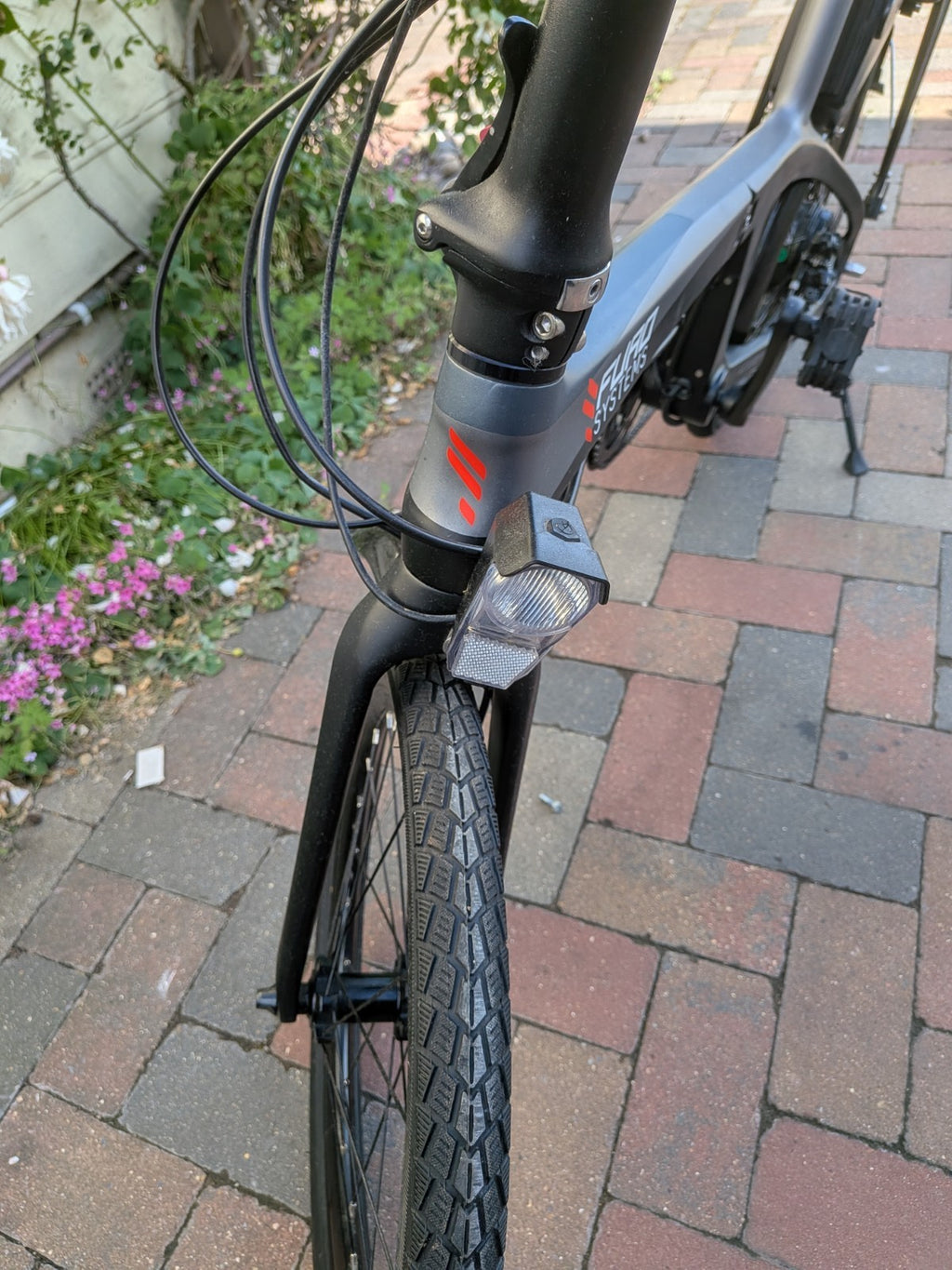 FURO 'E' Powered Folding Bike,FULL CARBON FRAME,EX-DEMO, Ridden For 9 Miles.L@@K