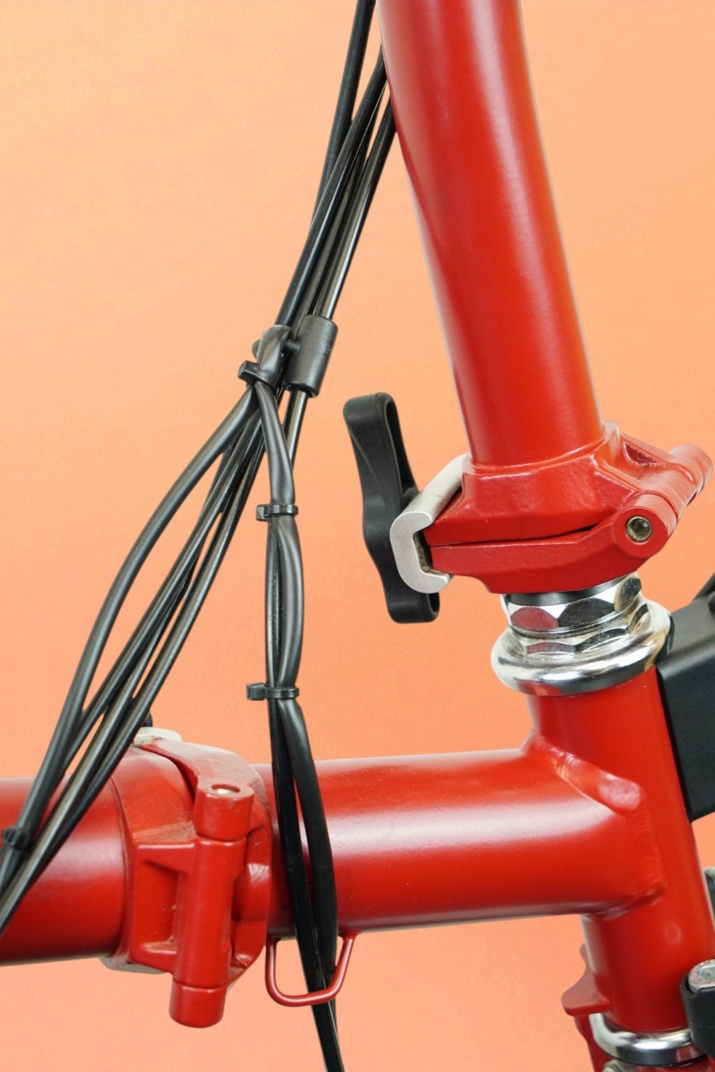 Brompton M6L (C Line Explore) - Dynamo Lights - Red