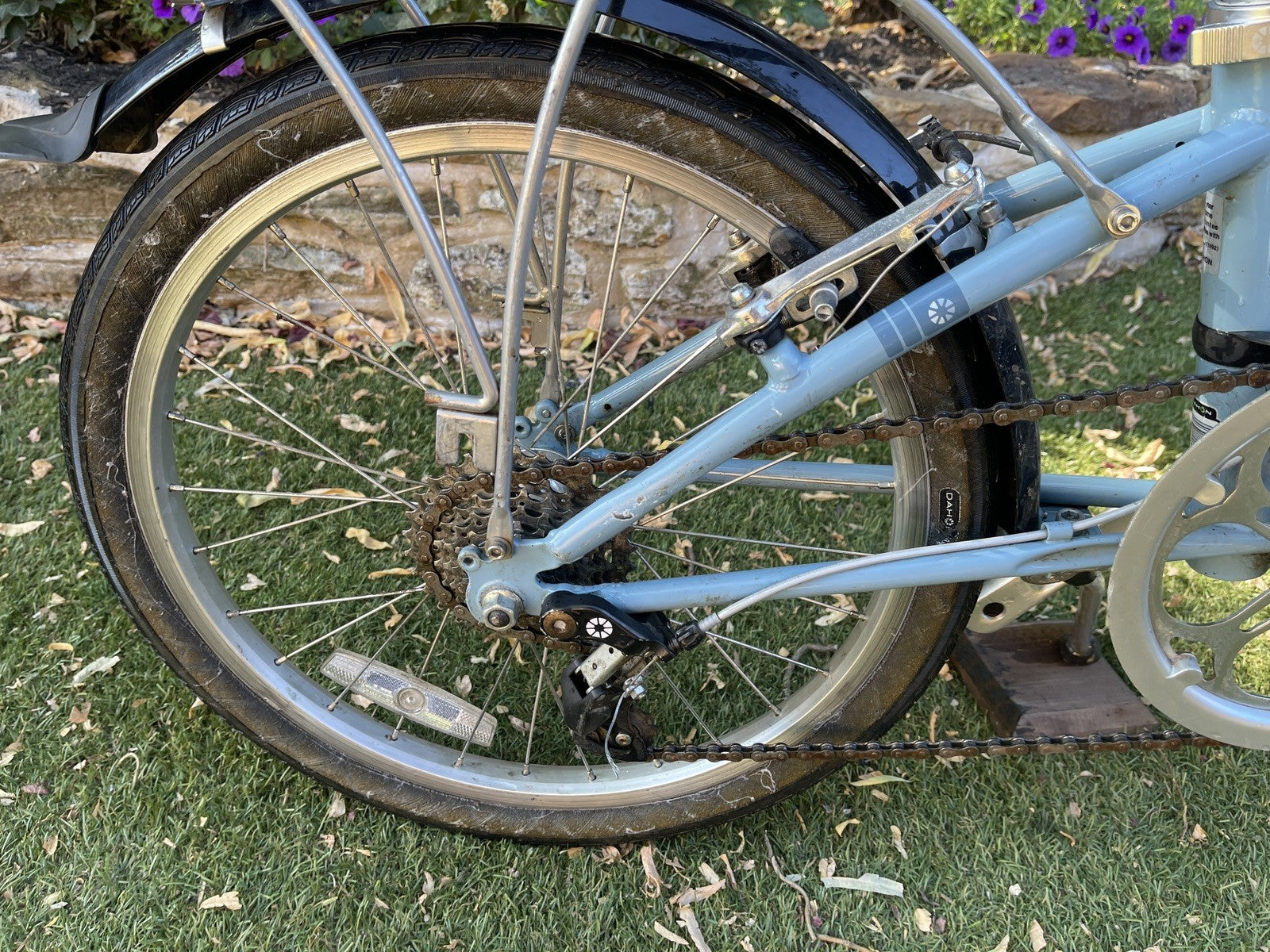DAHON FOLDING BIKE 7 SPEED