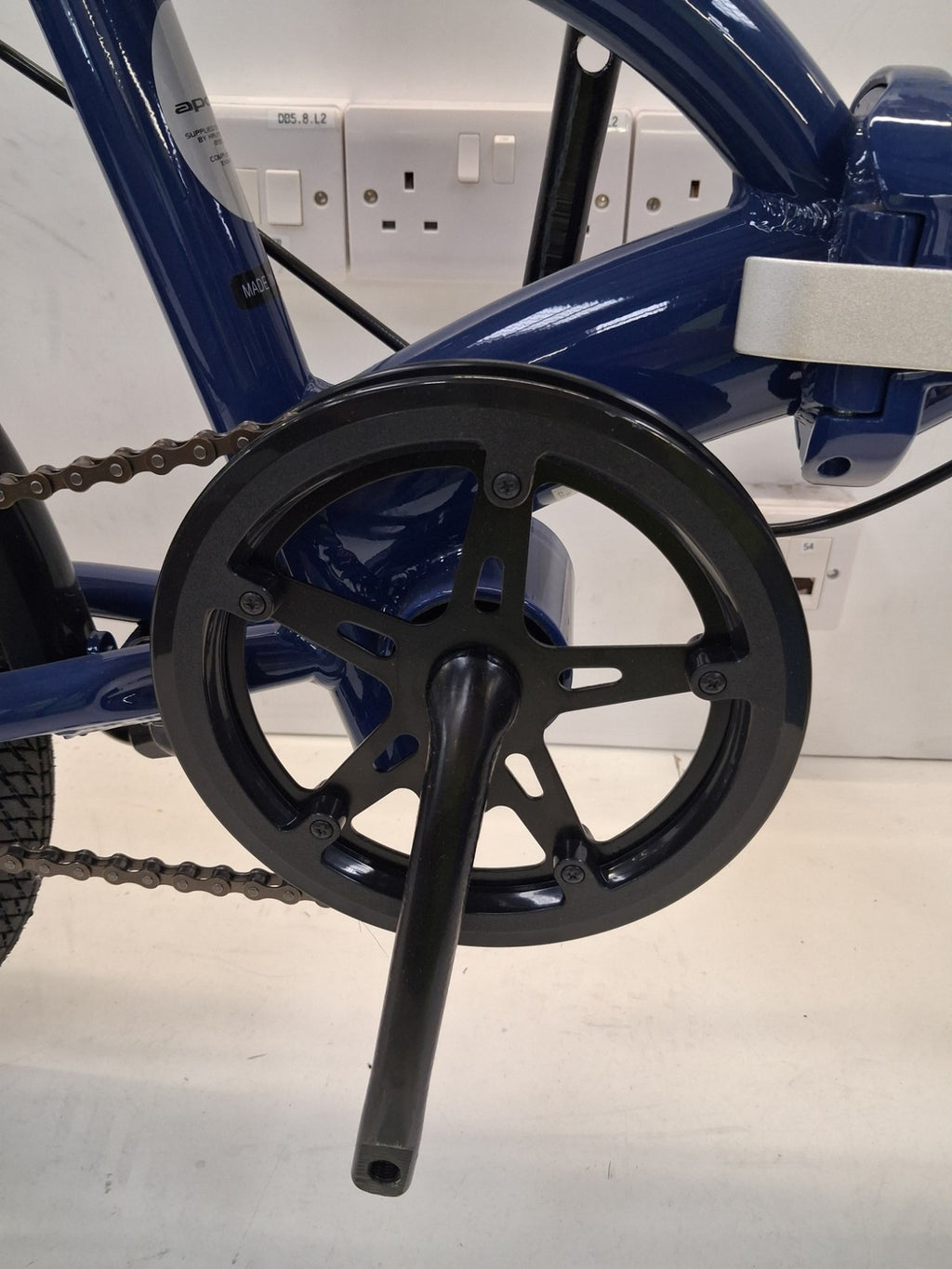 Apollo Tuck Single Speed 20'' Wheel One-Size Lightweight Folding Bike Blue A