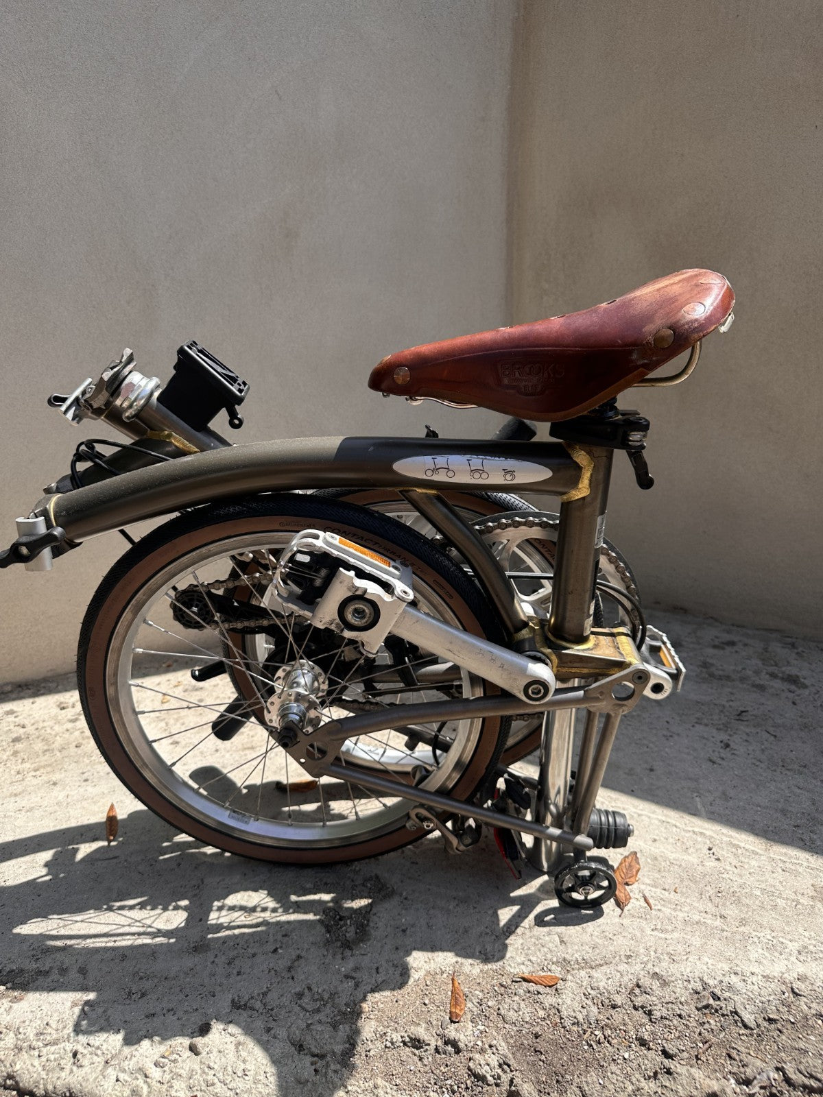 Brompton Superlight S2L-X, 2-speed, S-type flat bars, titanium fork and rear tri