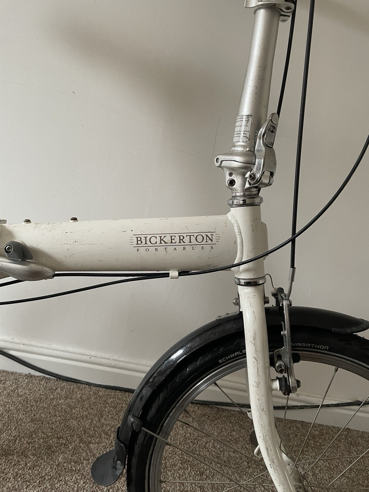 Bickerton Junction 1607 Foldable Bike White 20 Inch Wheels Great Condition