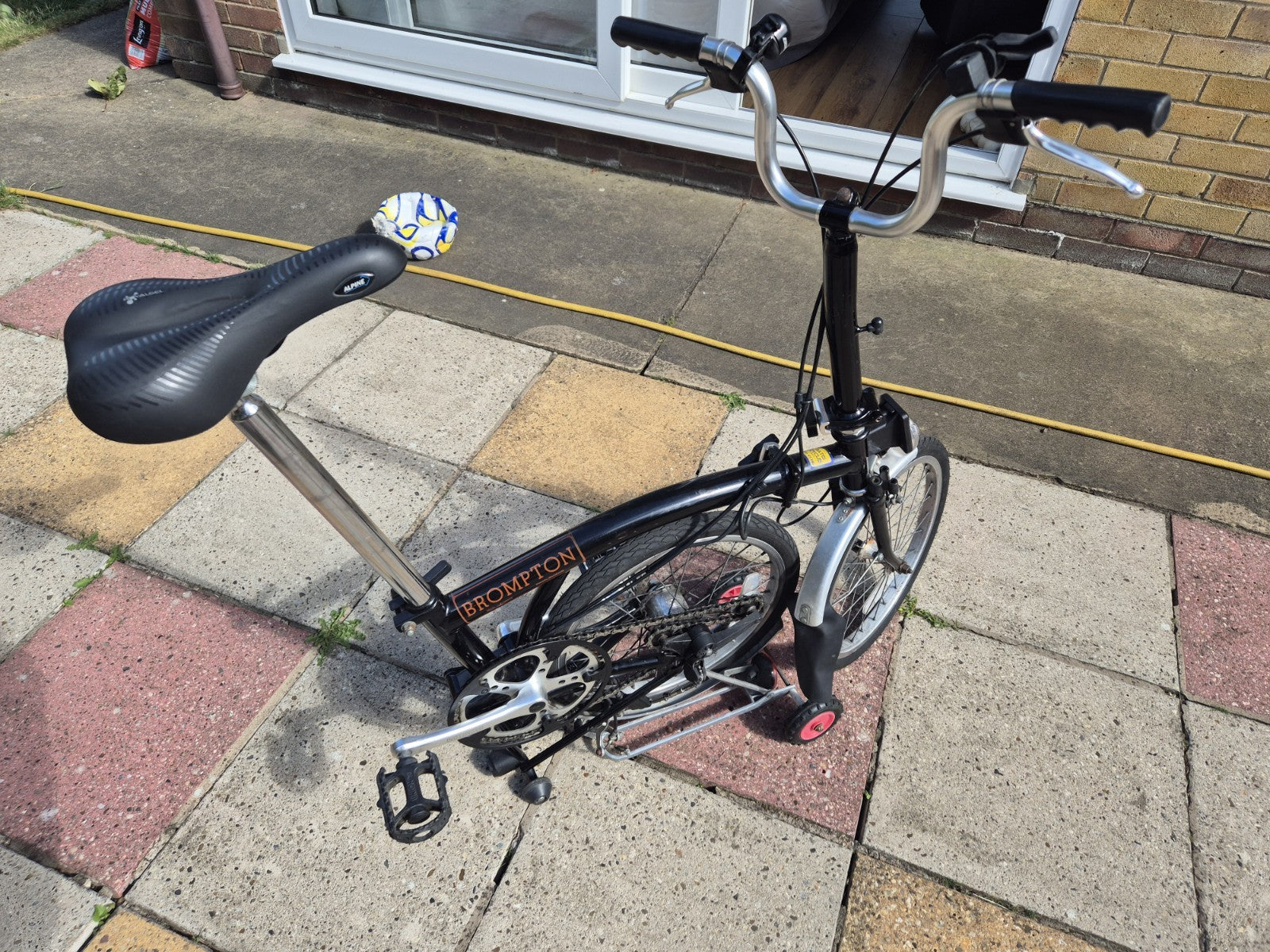 Brompton Folding Bike 16in 5-Speed Black/Silver Adjustable Seat Bell