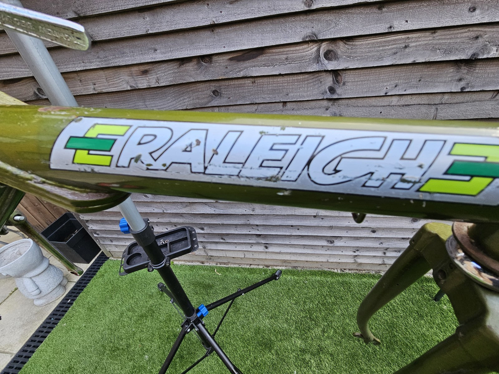 Raleigh Shopper Twenty 20 Frame 70s  Stowaway folding bike. including crakset.