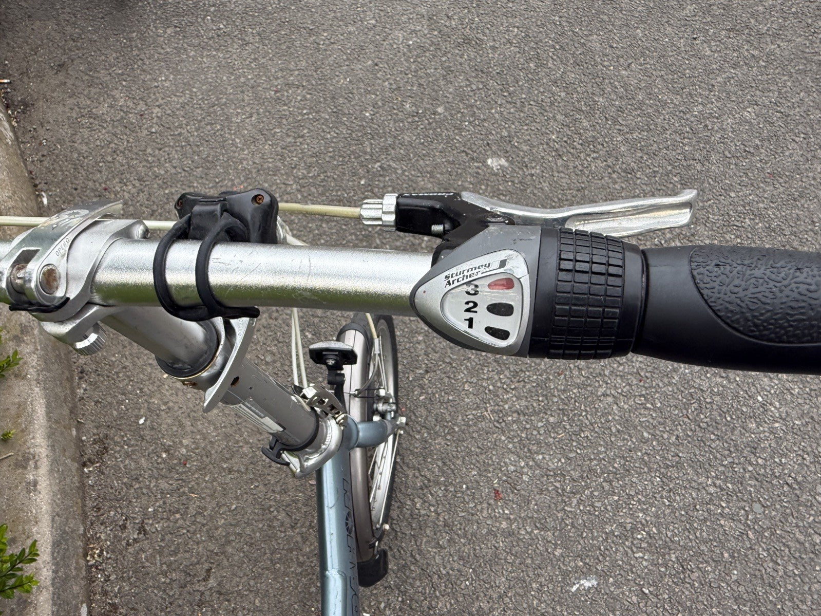Dahon Piccolo D3 Folding Bike 4130