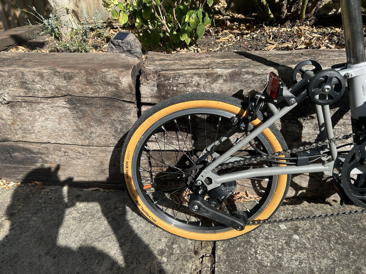 Brompton CHPT3 V4. Titanium 4 speed.