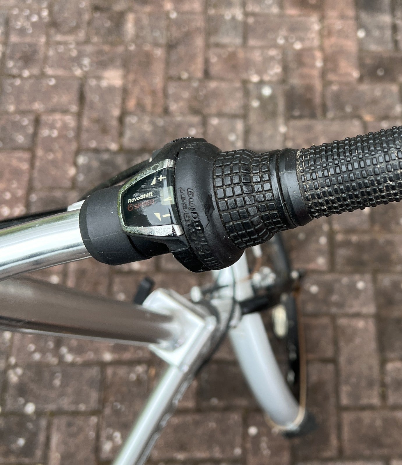 Apollo Transition Folding Bike.  20" Wheels.