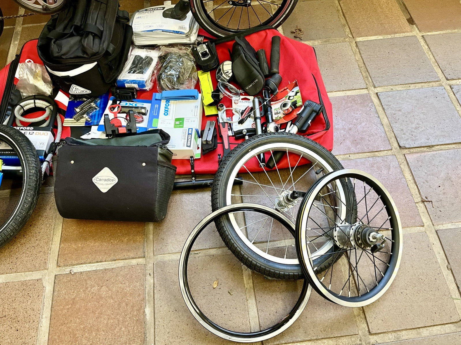 Dahon Presto Lite 16" Folding Bike come with every spare and accessory needed.