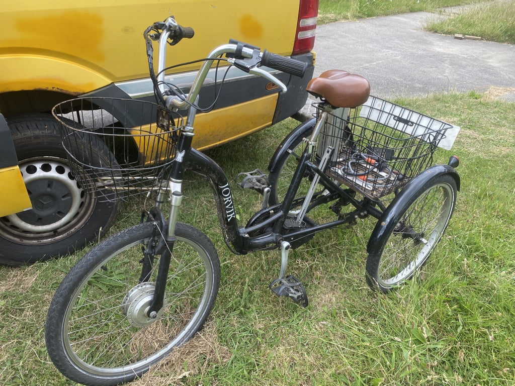 Jorvik Folding Tricycle,24inch Wheels,