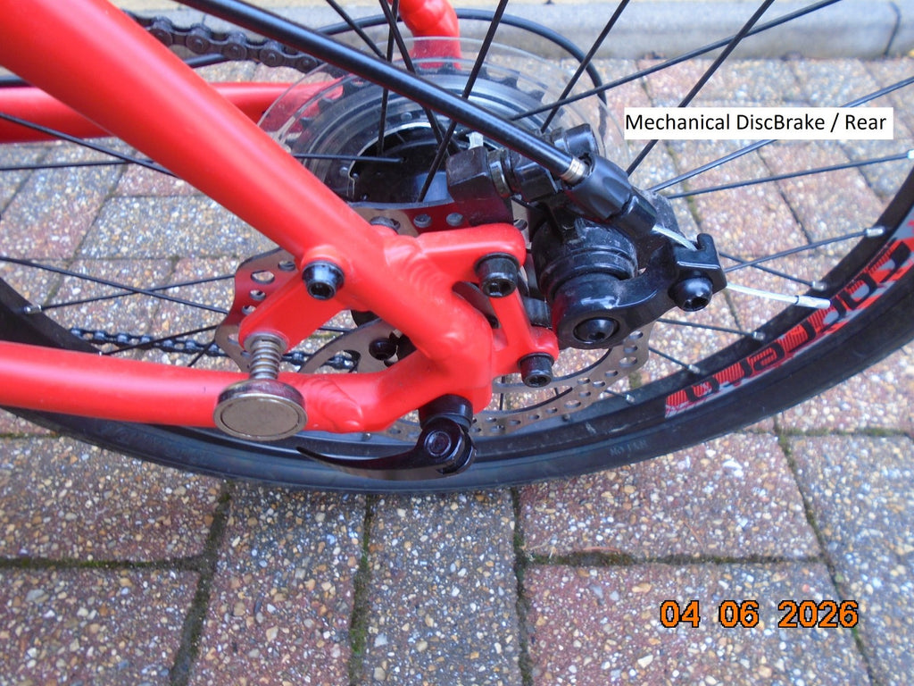 Carrera 20" Red Folding Bike – Very lightly used, see pics for full detail
