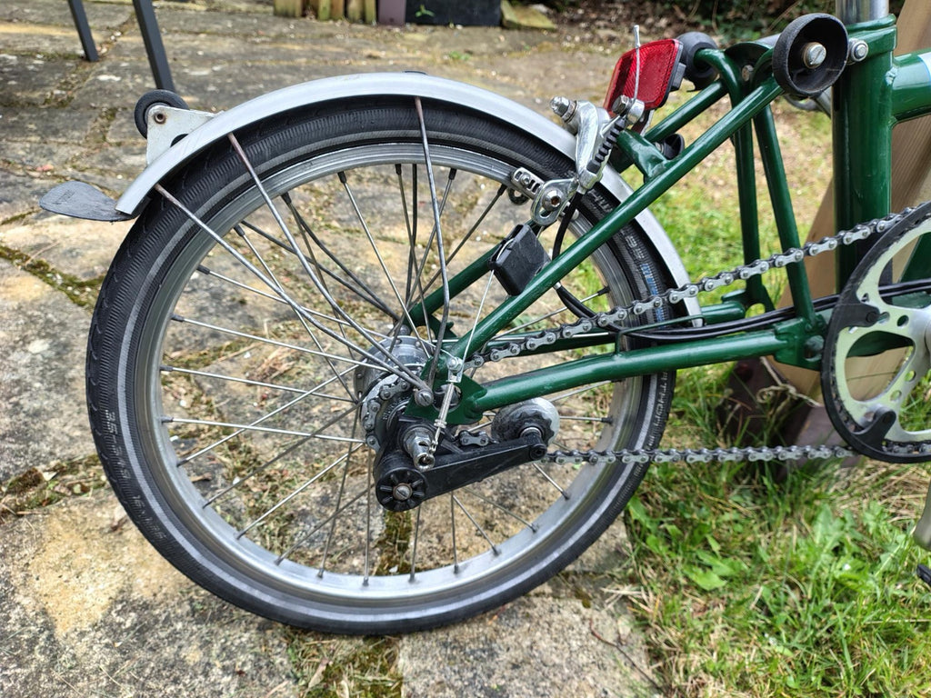 Brompton folding bike 3 speed - racing green - very good condition