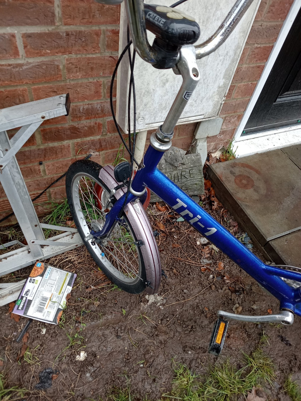 Apollo Tuck Folding Bike