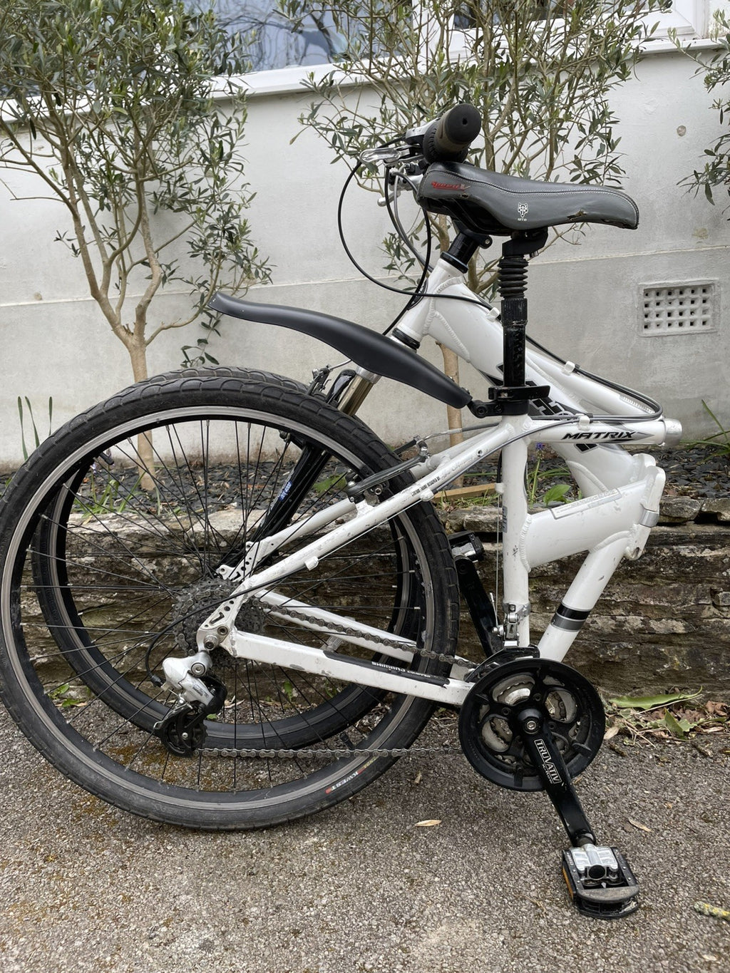 Dahon Folding bikes His and Hers Matrix & Cadenza   Will sell separately.