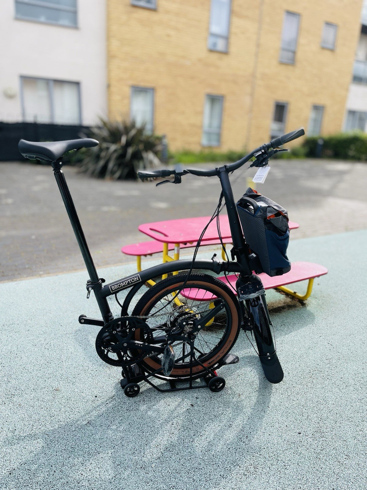 Brompton Folding Bike Black Brown 20in Disc Brakes Rear Rack Mudguards