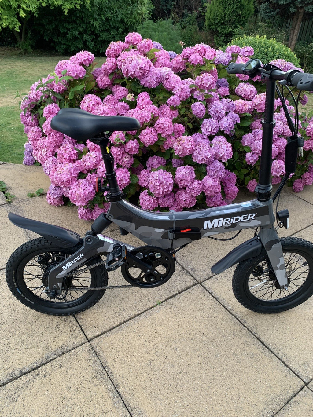 MiRider One Folding Cycle camo , 16-inch Wheels Used.