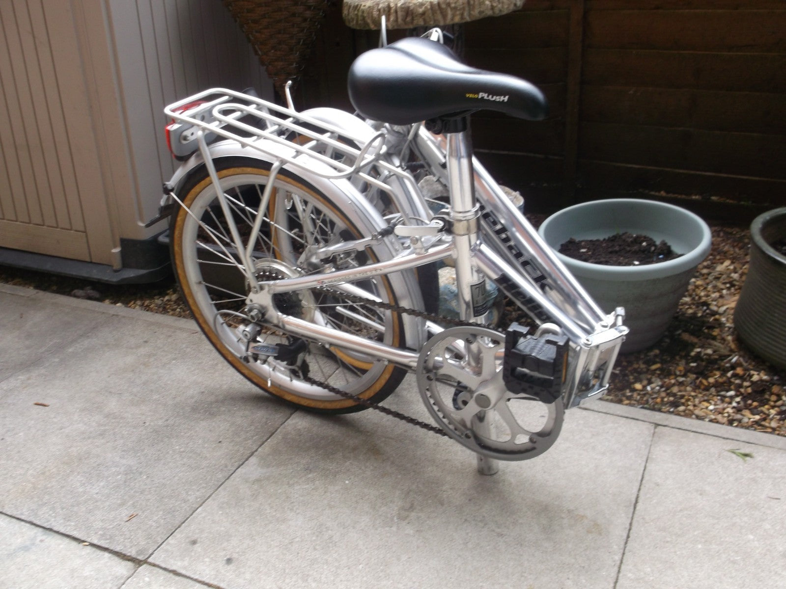 Ridgeback Helios Dahon Folding bike.