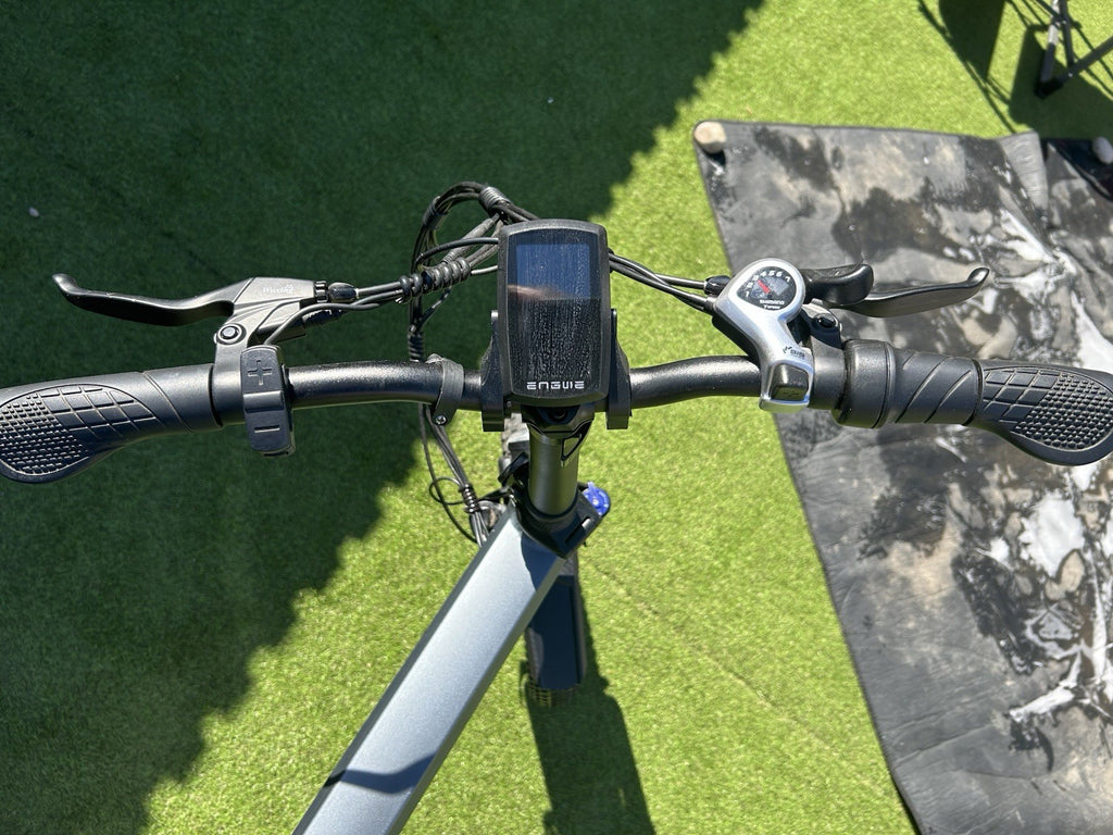 ENGUIE Model Hybrid/Electric Fold Up City Bike. Used Good Condition Grey Frame