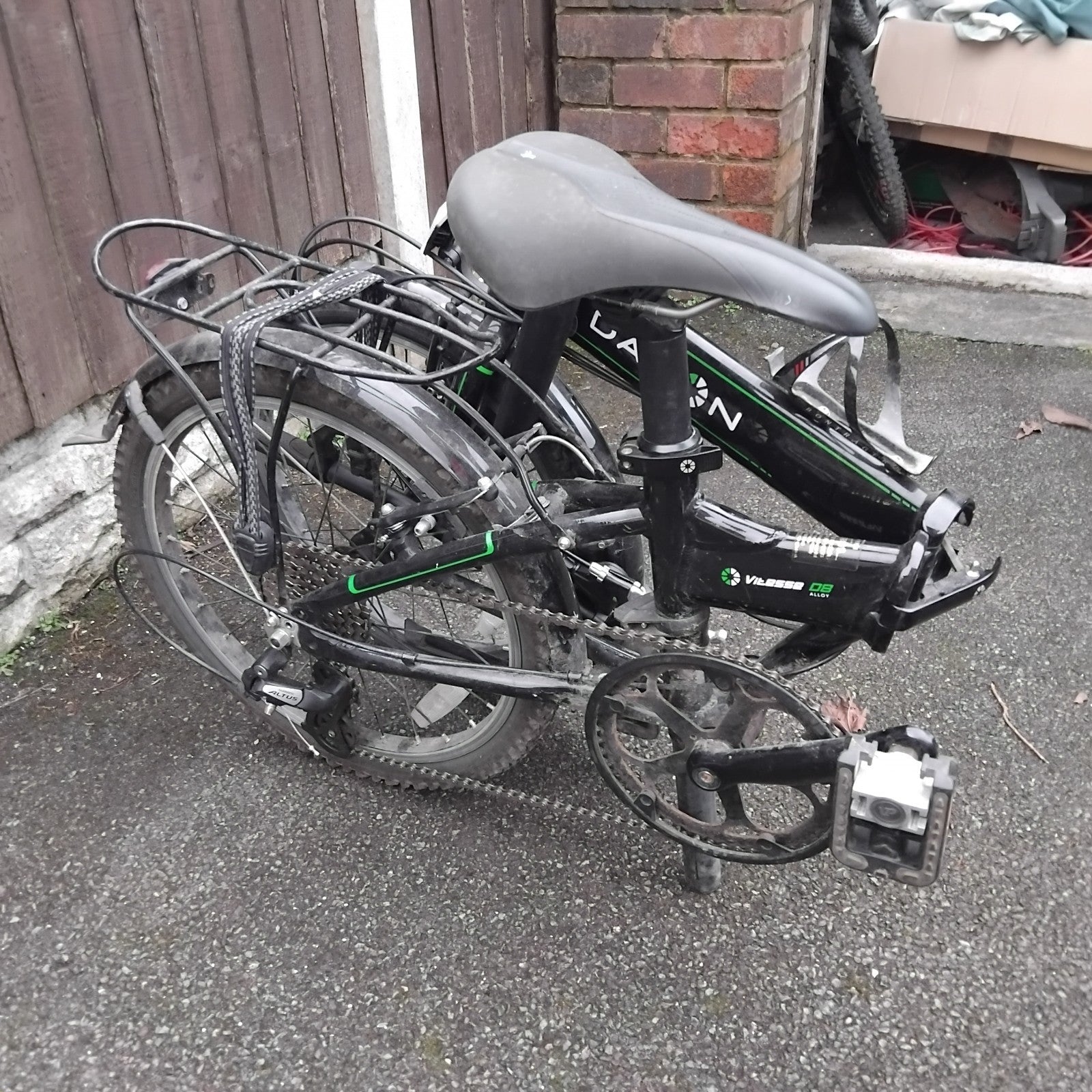 Dahon Vitesse D8 Alloy Hybrid Folding Bike 20" Wheels