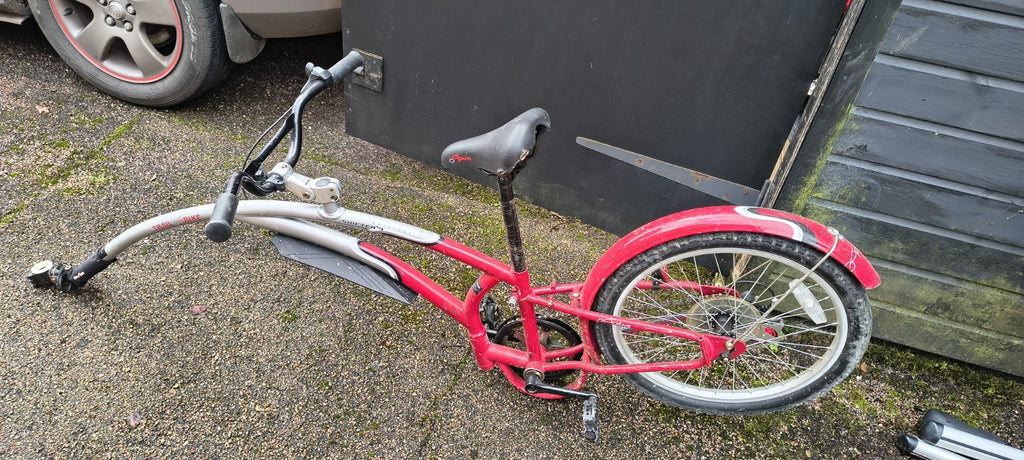 Adams Shifter 7 Tag Along Bike In Good Used Condition.