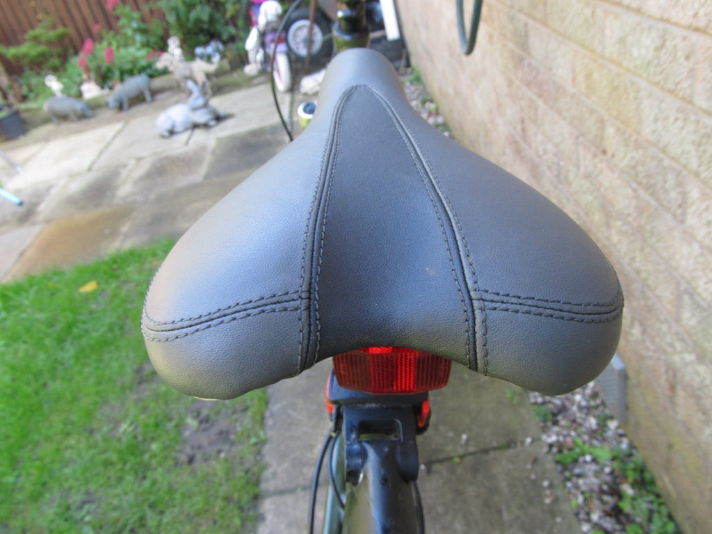 BIKE MOUNTAIN BI FOLD front  DISC BRAKES 26" WHEELS UNISEX-EXCELLENT CONDITION