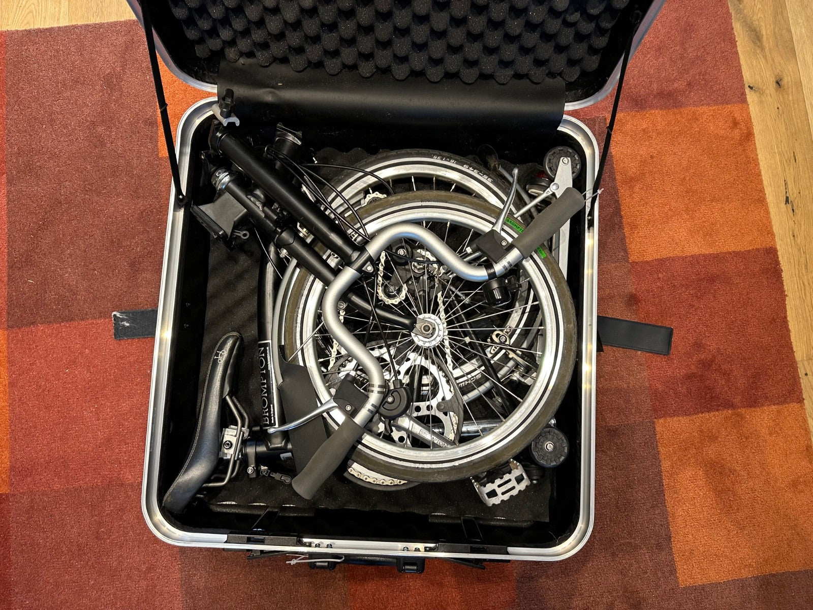 Brompton Folding Bike 3-Speed, Black with special case